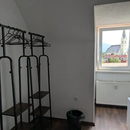 Crew Base Apartament Zeltweg